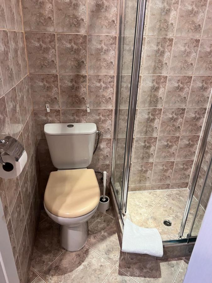 Hostel Homies Inn Celiny  المظهر الخارجي الصورة